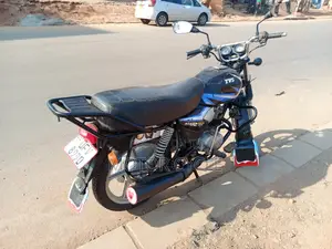 TVS HLX 125 2024 Black