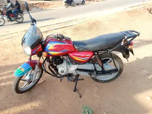 Bajaj Boxer 125 2023 Red