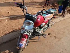 TVS HLX 125 2022 Red