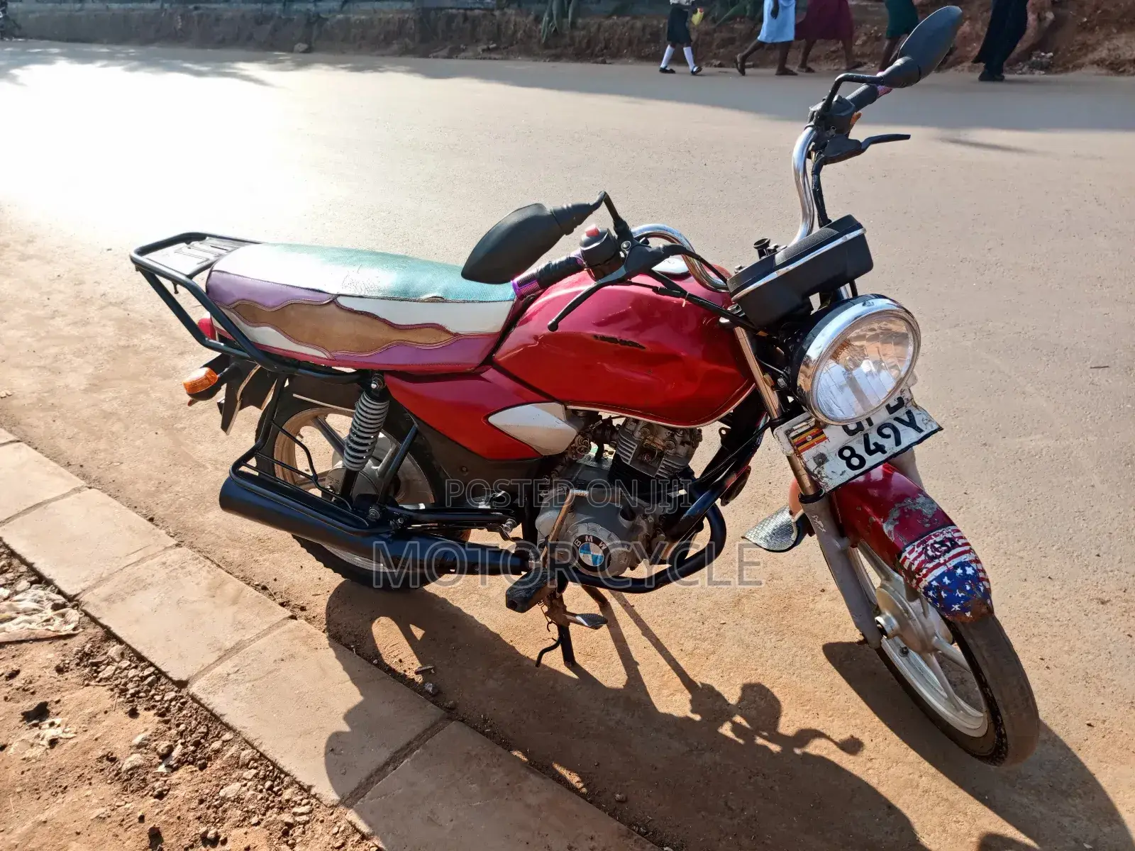 TVS HLX 125 2022 Red