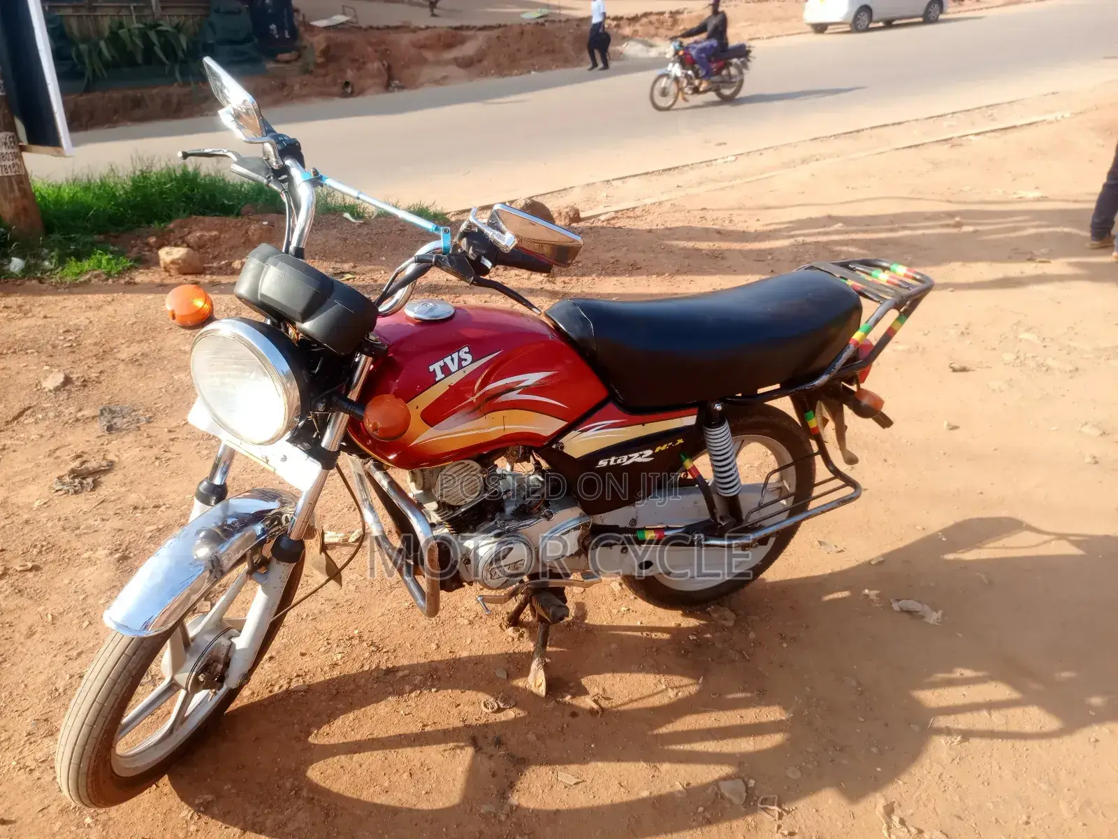 TVS HLX 125 2018 Red
