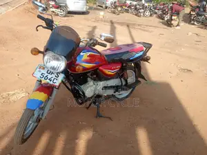 Bajaj Boxer 125 2023 Red
