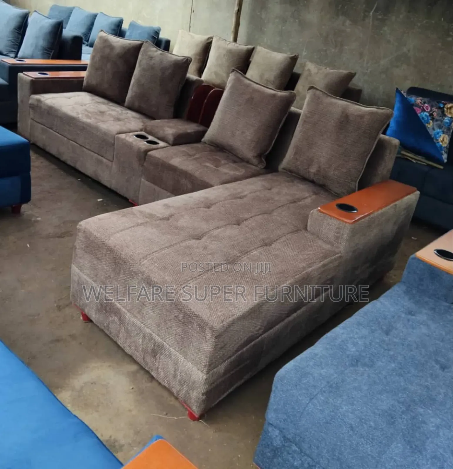 L Chair 6seater
