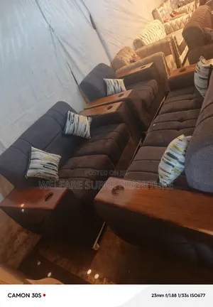 7seater Withcup Hold