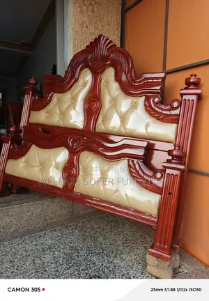 Kings Bed Mahogany