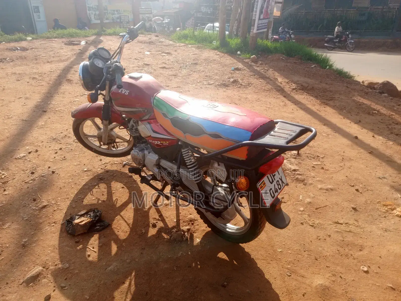 TVS HLX 125 2022 Red