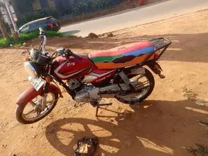 TVS HLX 125 2022 Red