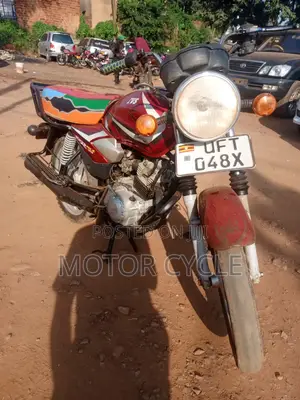 TVS HLX 125 2022 Red