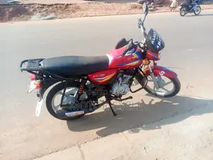 Bajaj CT 110X 2023 Red