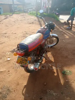 Bajaj Boxer 100 2010 Red