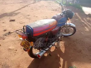 Bajaj Boxer 100 2010 Red