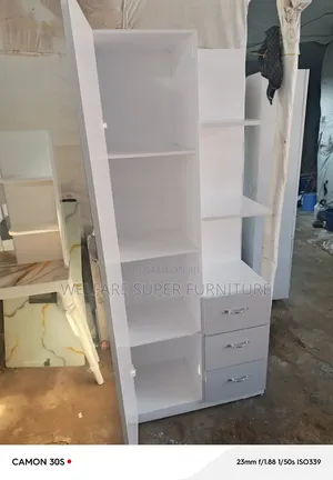 Simple Dresser