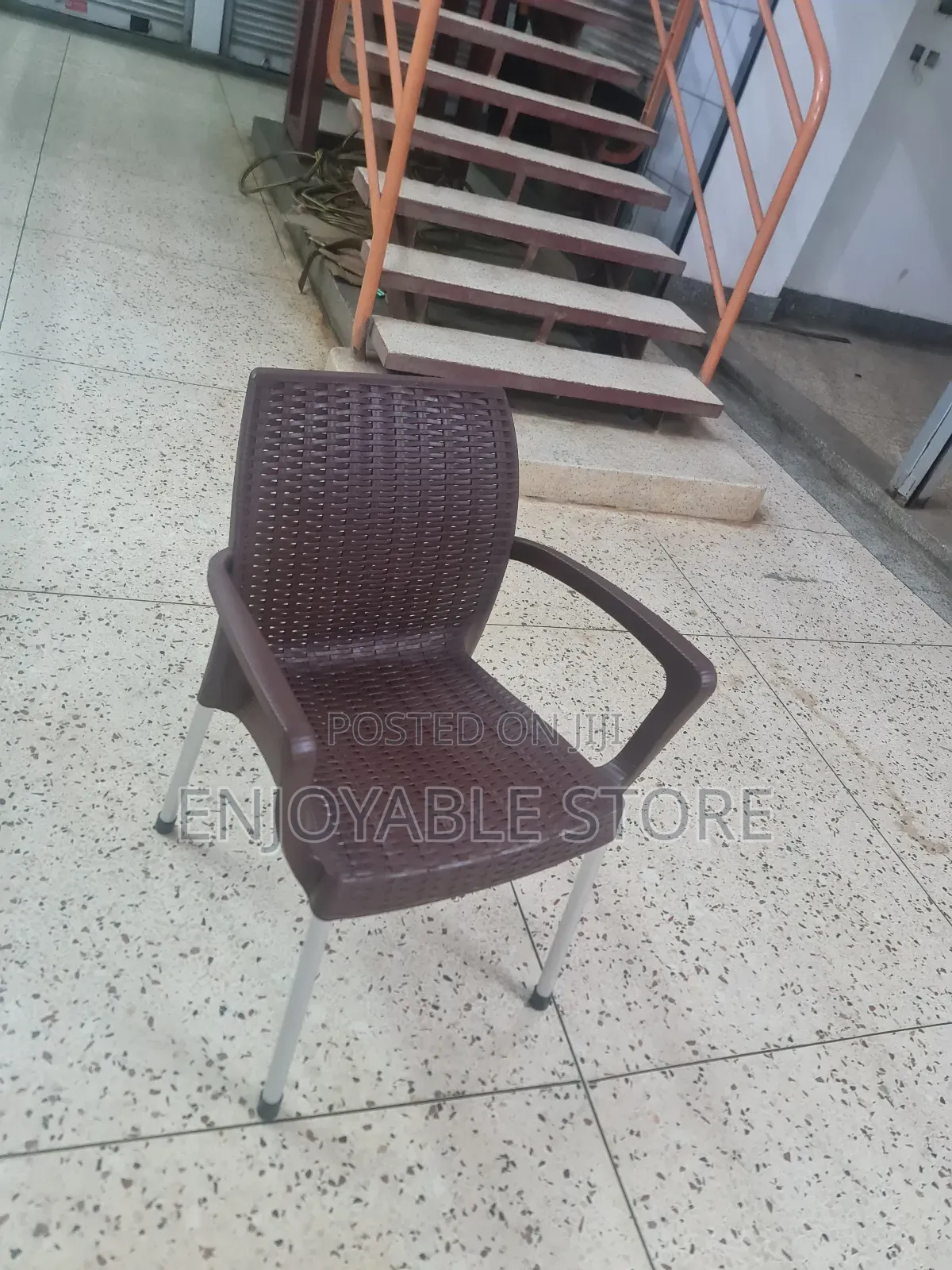 Secret Plastic Chairs Plastic Chairs