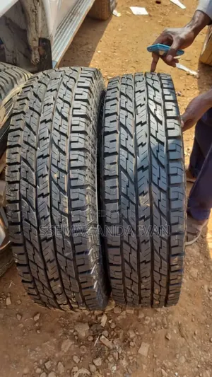235/85r16 Yokohama Geolander a/T