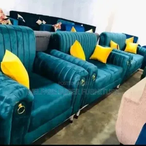 Simple Living Room Chairs