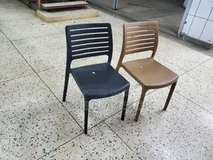 Solid Plastic Chairs Solid Plastic Chairs