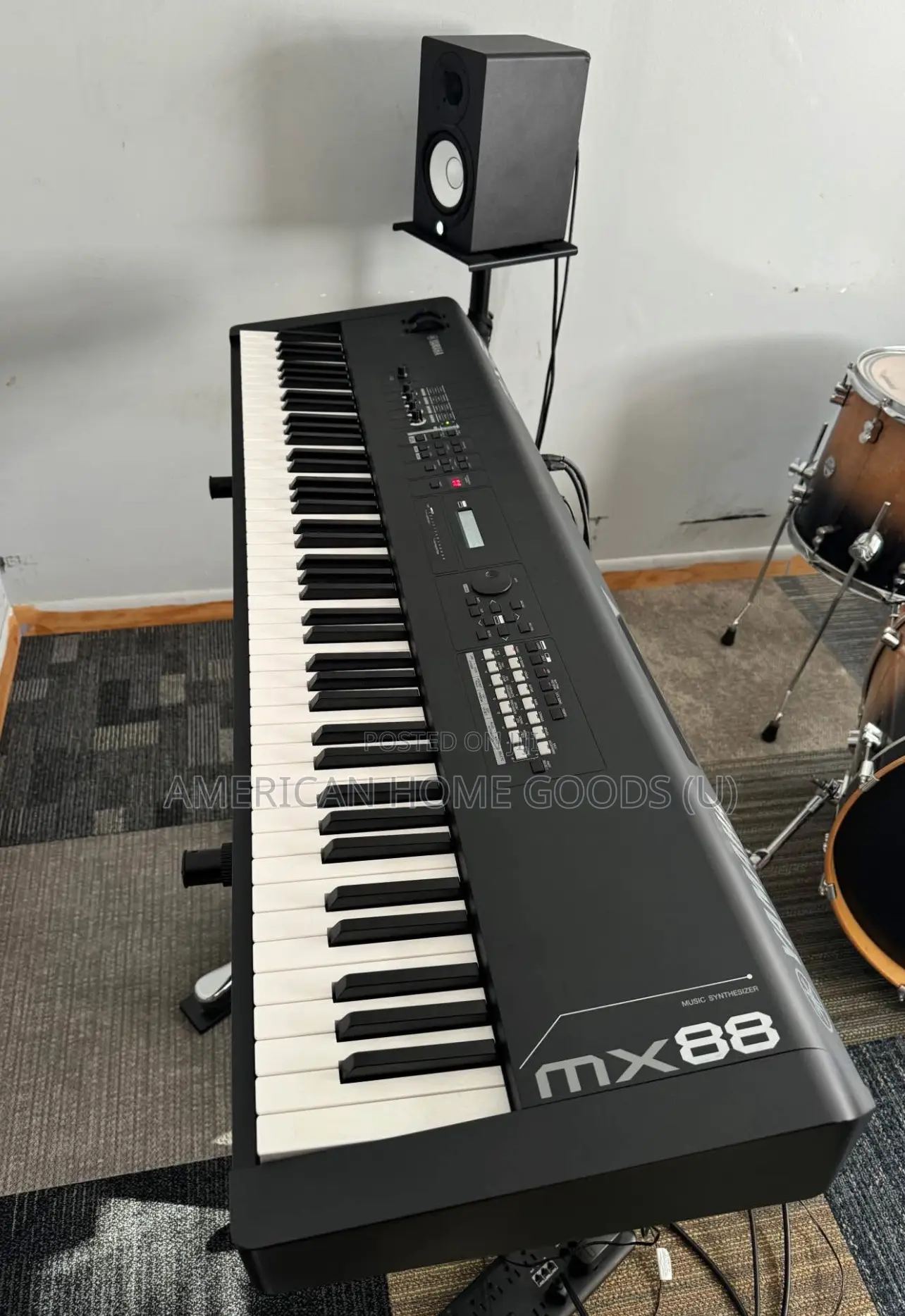 Yamaha Mx88 Professional 88 Keys, Usb, Double Stand, Pedal.