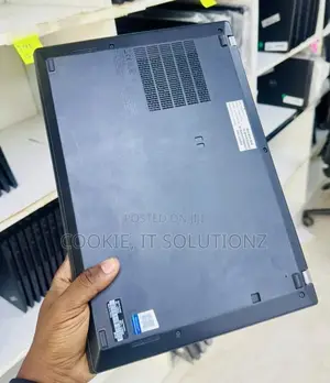 Laptop Lenovo ThinkPad T14s G4 16GB Intel Core I5 SSHD (Hybrid) 256GB