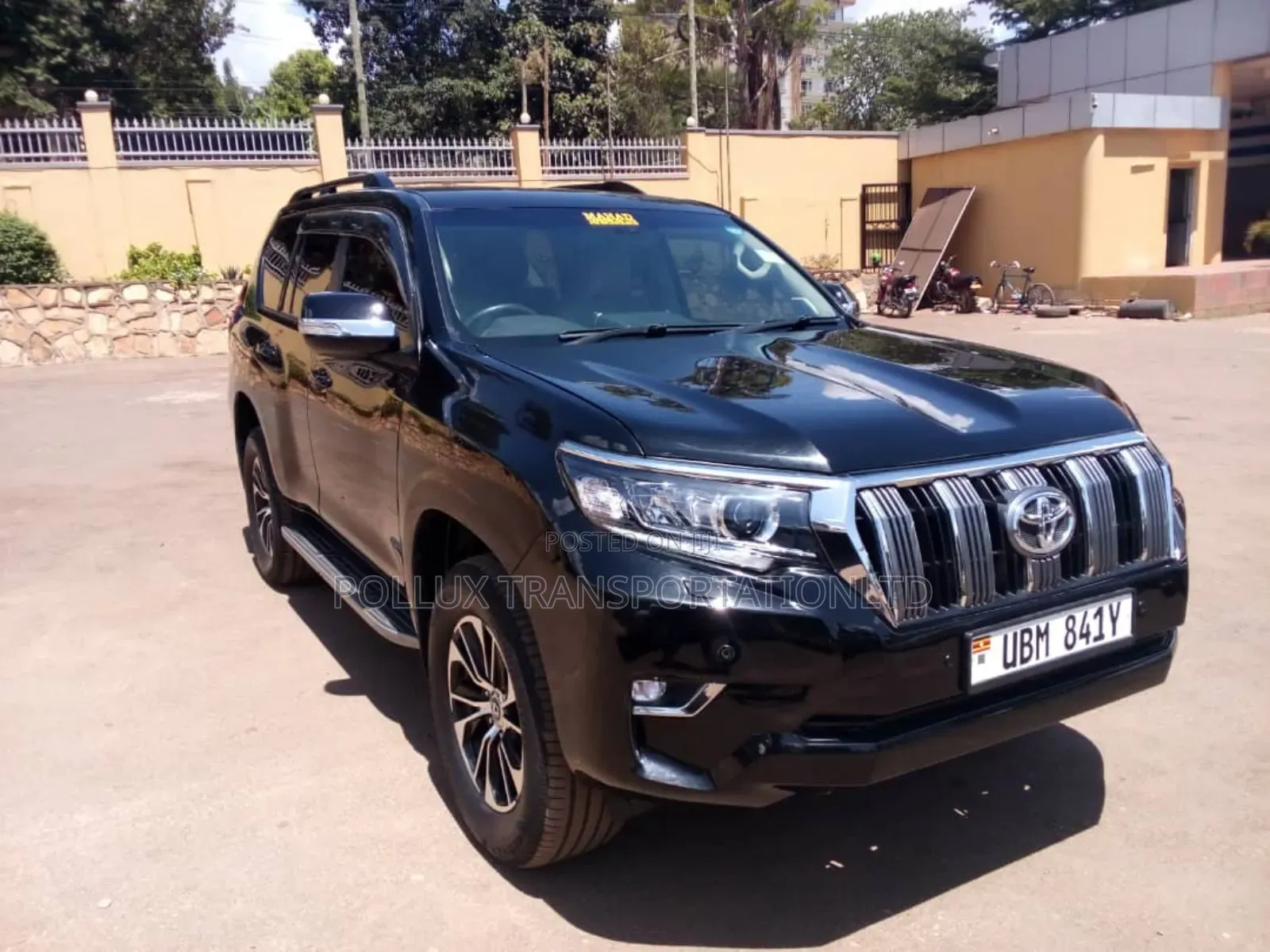 Black V8 for Hire With Driver
