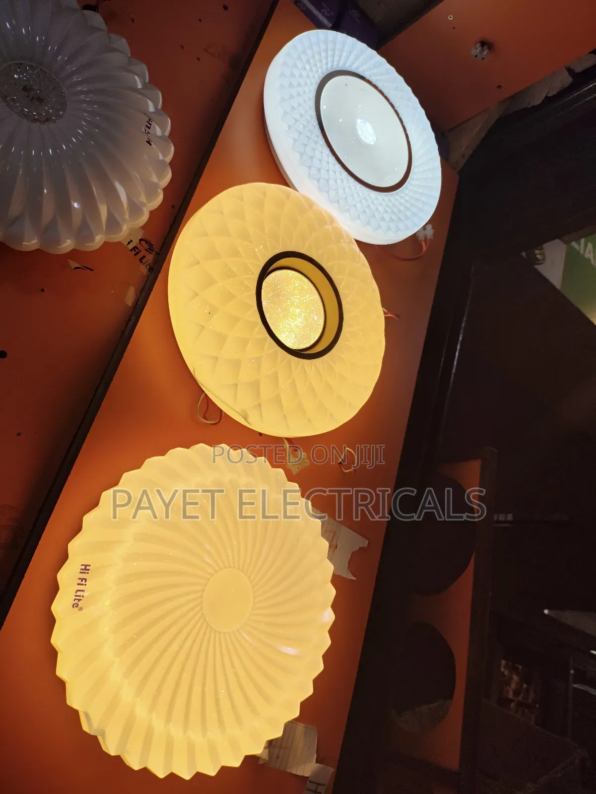 Smooth Led Light That Changes Colours