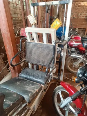 Leg Press Machine