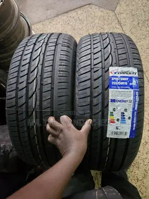 255 50 R19 Wide Way Sportsway Steel Belted Radial.