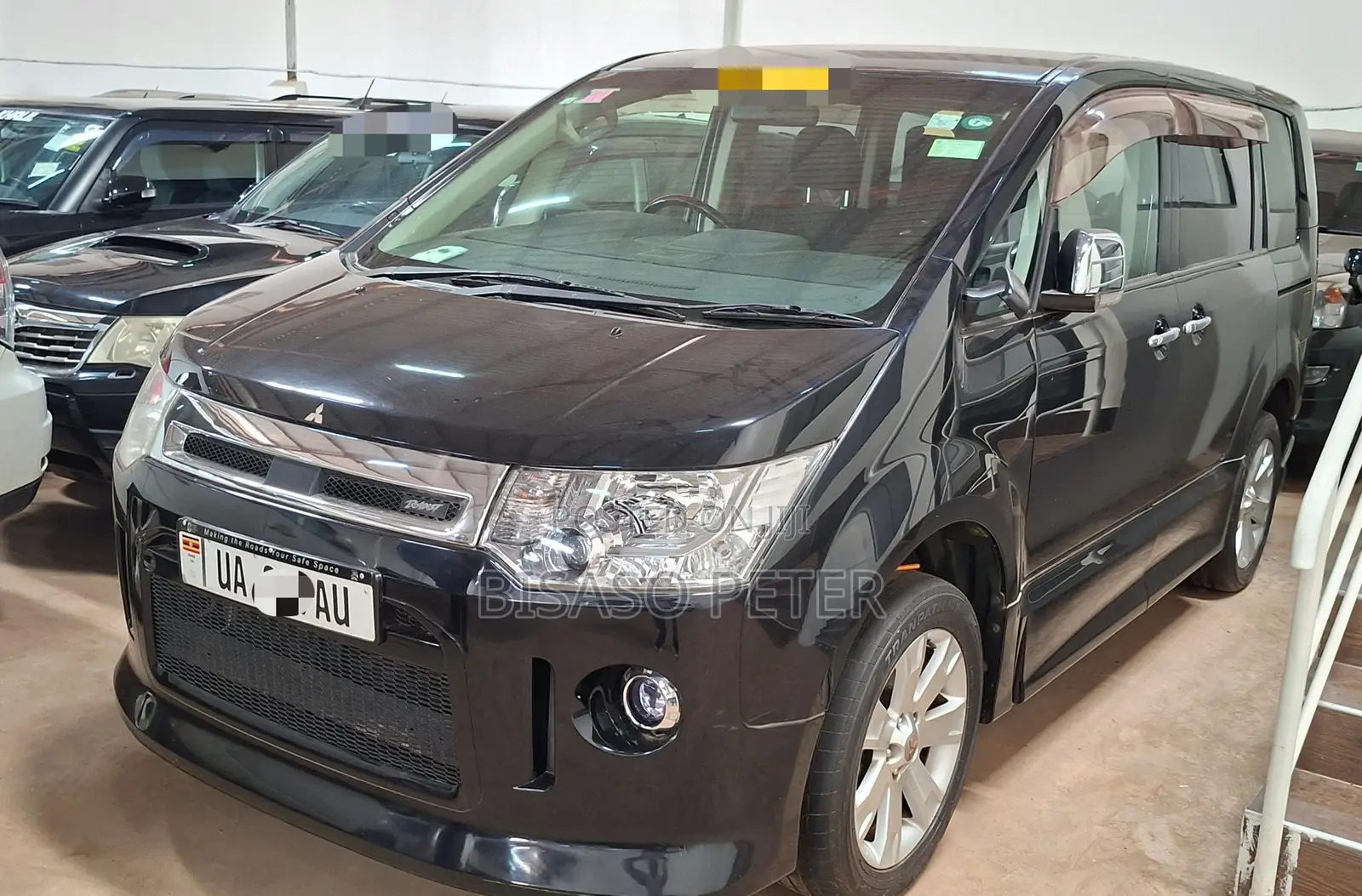 Mitsubishi Delica 2011 Black