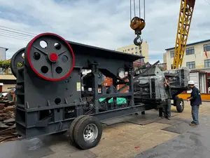 Photo - Stone Jaw Crusher - Mining Equipment - Quarry