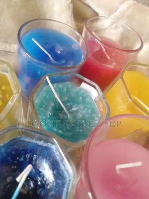 Scented Candle With Bright Color