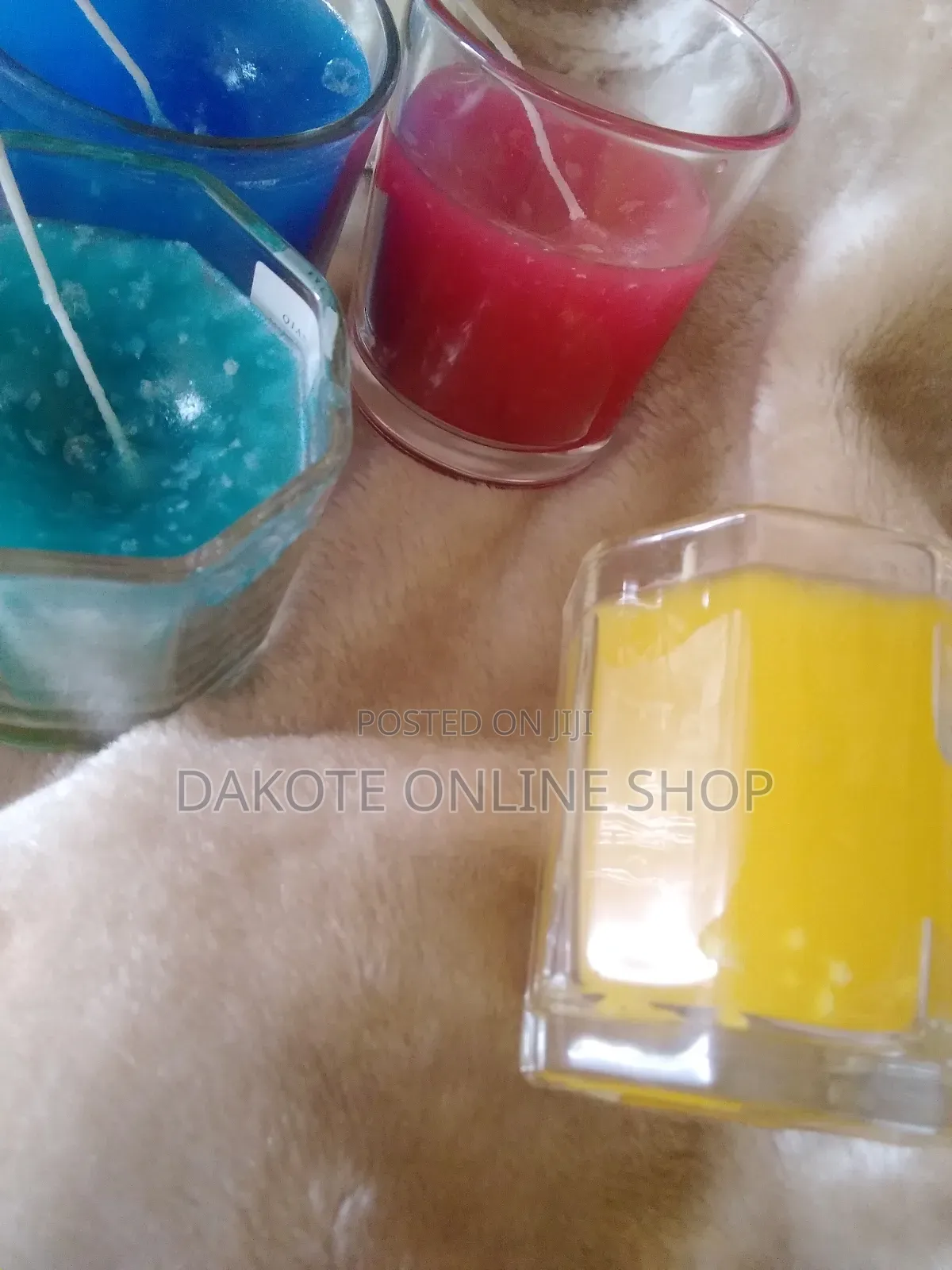 Scented Candle With Bright Color