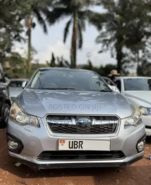 Photo - Subaru Impreza 2.0i Hatchback 2012 Silver