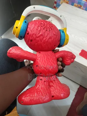 Sesame Street Let's Dance Elmo Toy
