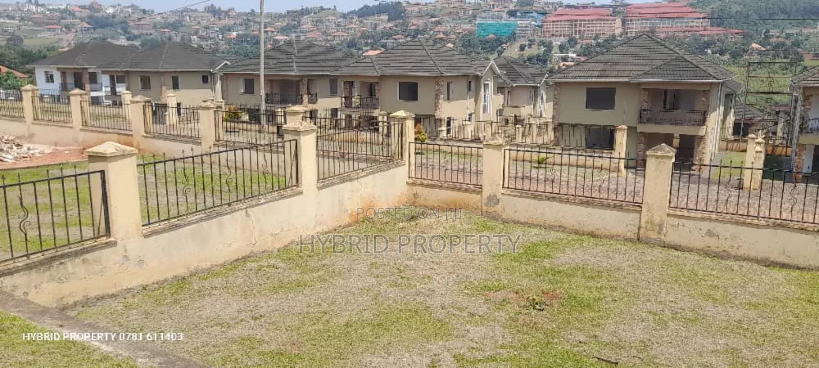 4bdrm House in Bwebajja Housing for sale