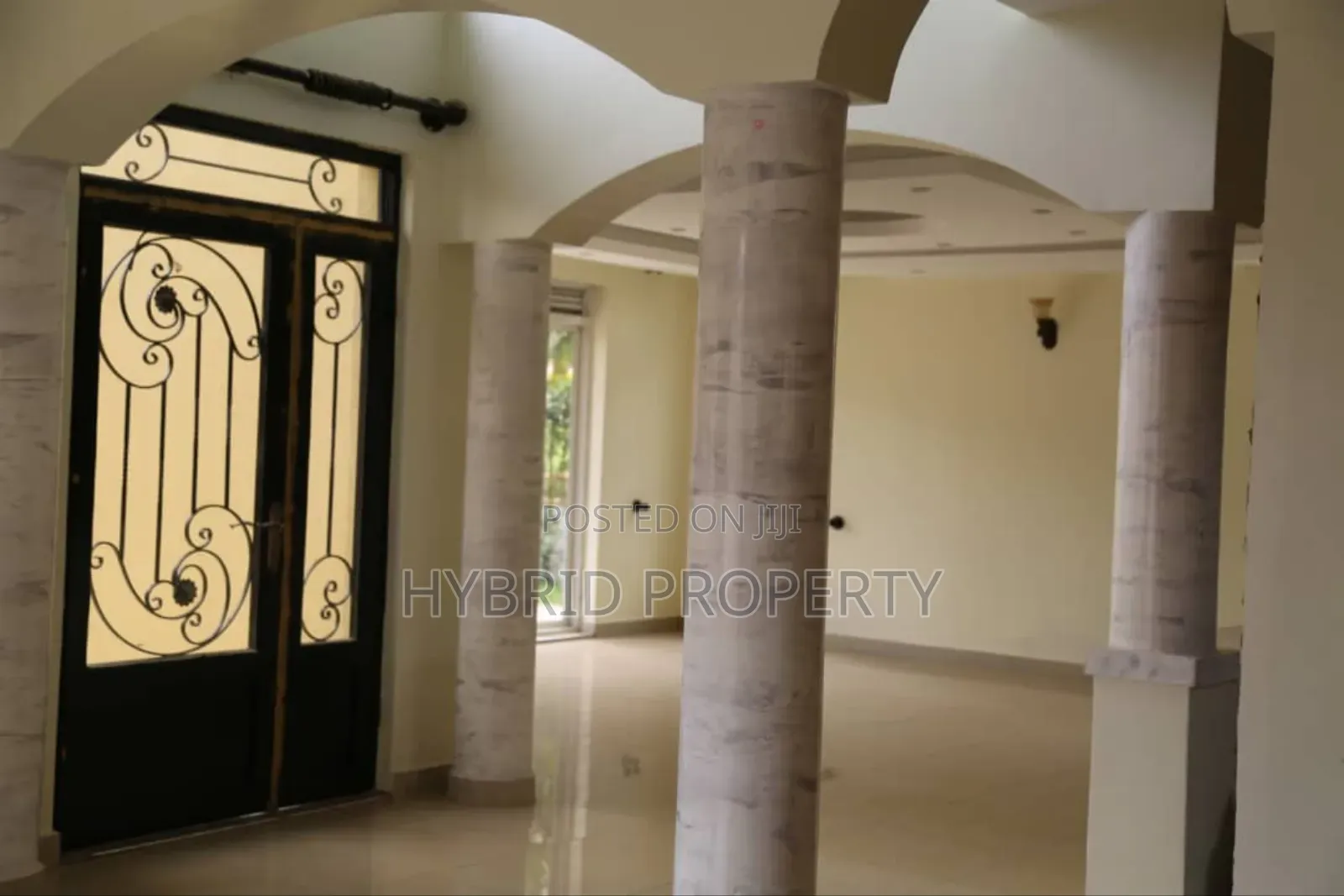 4bdrm House in Bwebajja Housing for sale