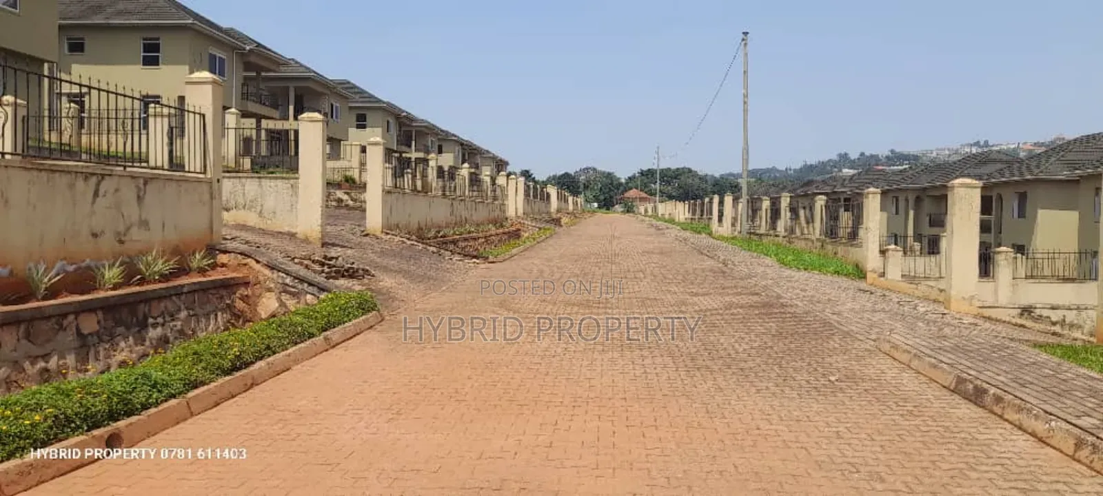 4bdrm House in Bwebajja Housing for sale