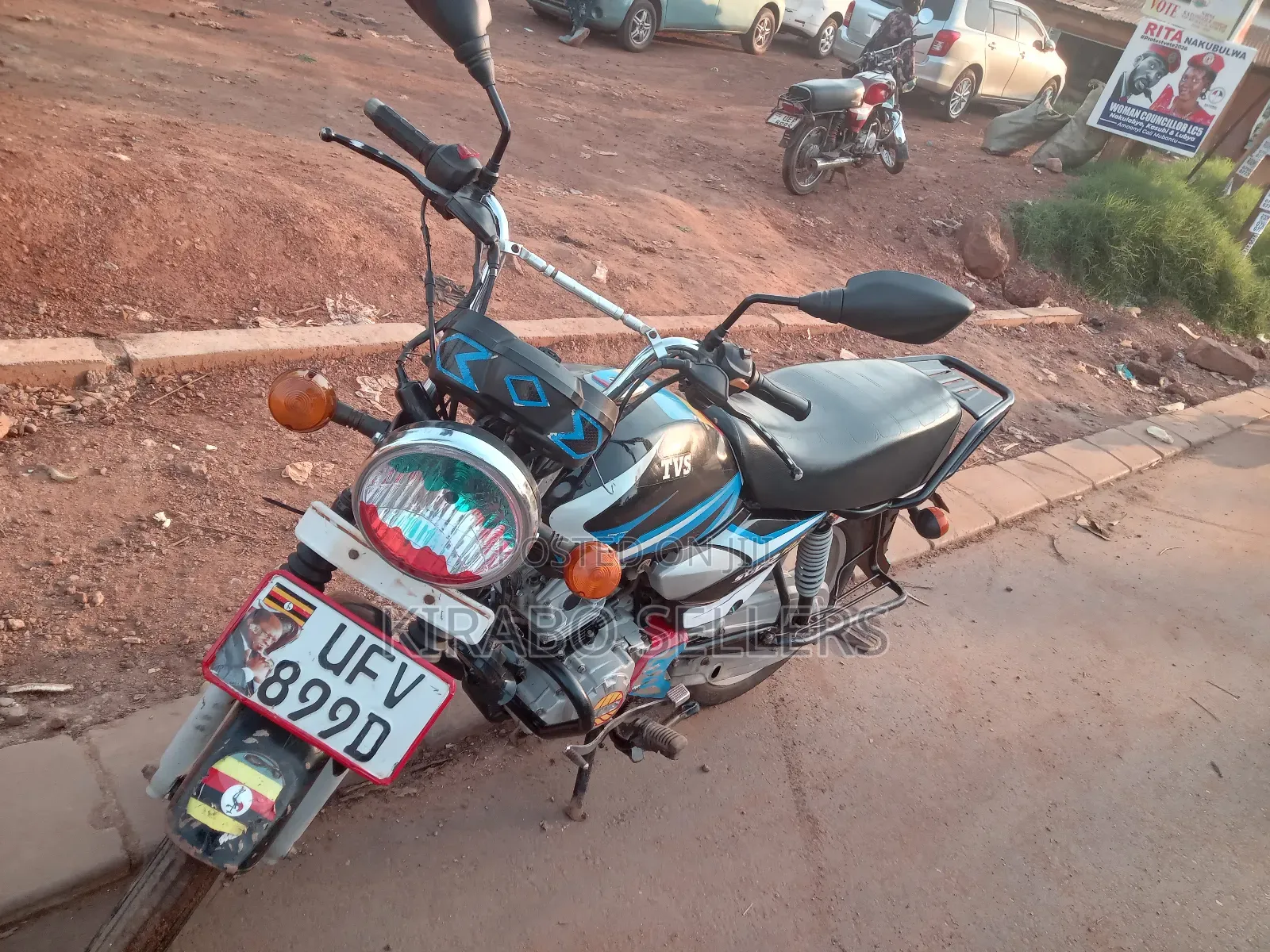 TVS HLX 125 2024 Red