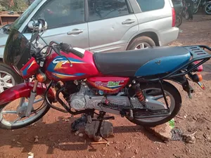 Bajaj CT 110X 2025 Red