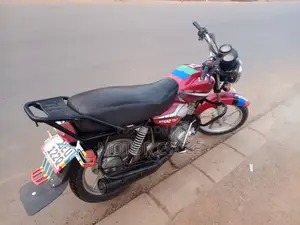TVS HLX 125 2019 Red