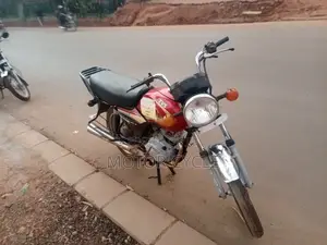 TVS XL 100 2017 Orange
