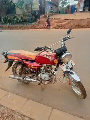 Bajaj Boxer 100 2018 Red