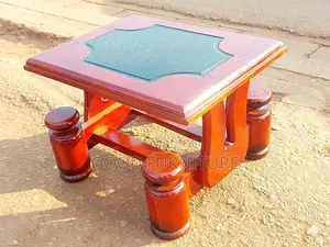 Nice Looking Medium Sized Centre Table