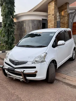 Toyota Ractis 1.5 AWD 2008 Off white