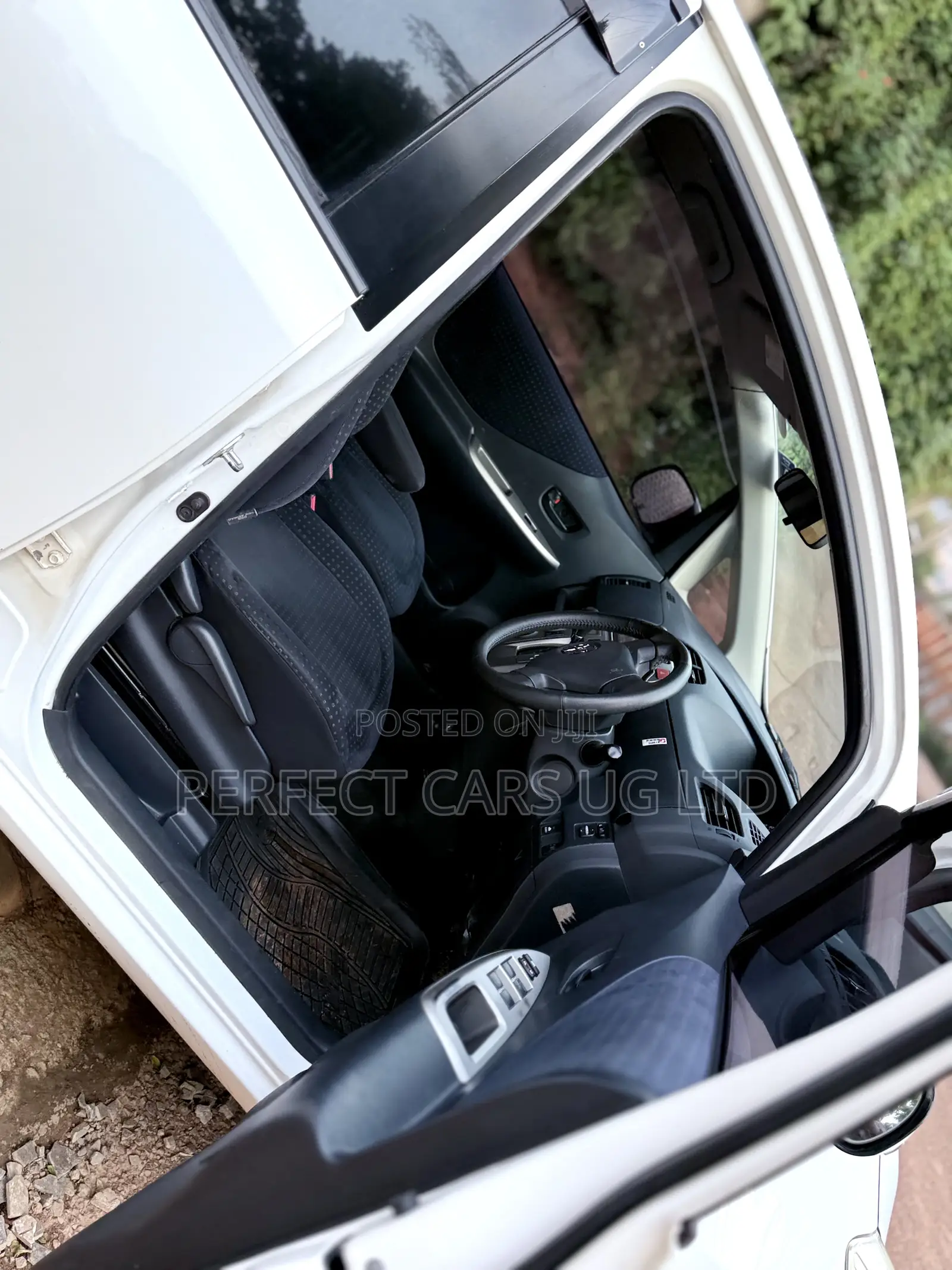 Toyota Ractis 1.5 AWD 2008 Off white