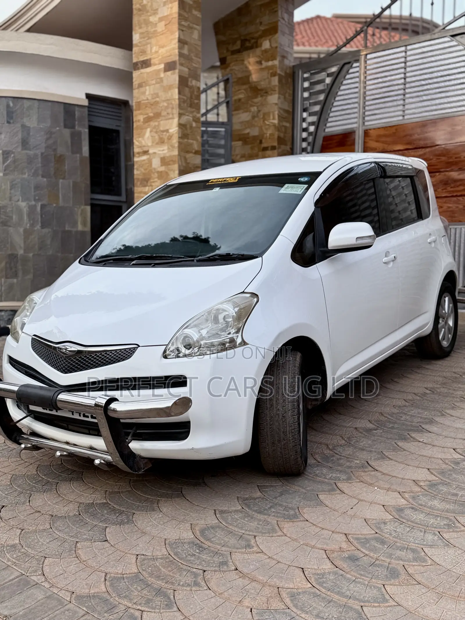 Toyota Ractis 1.5 AWD 2008 Off white