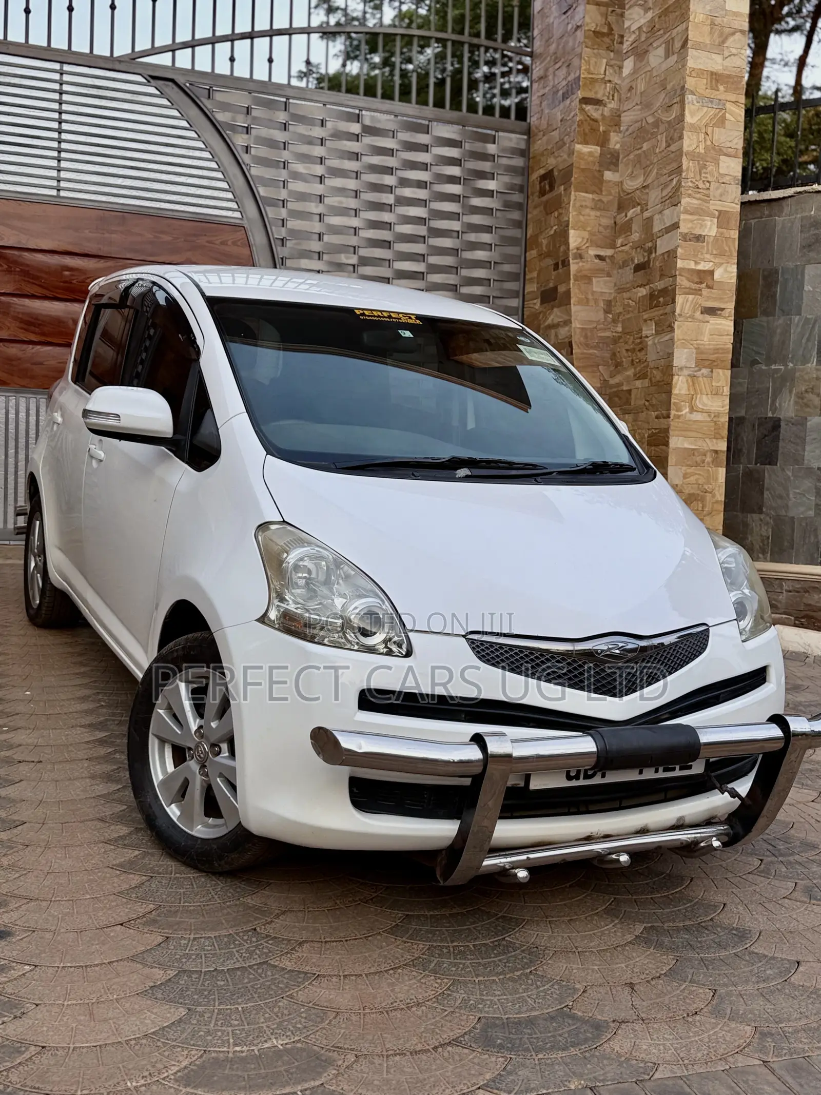 Toyota Ractis 1.5 AWD 2008 Off white