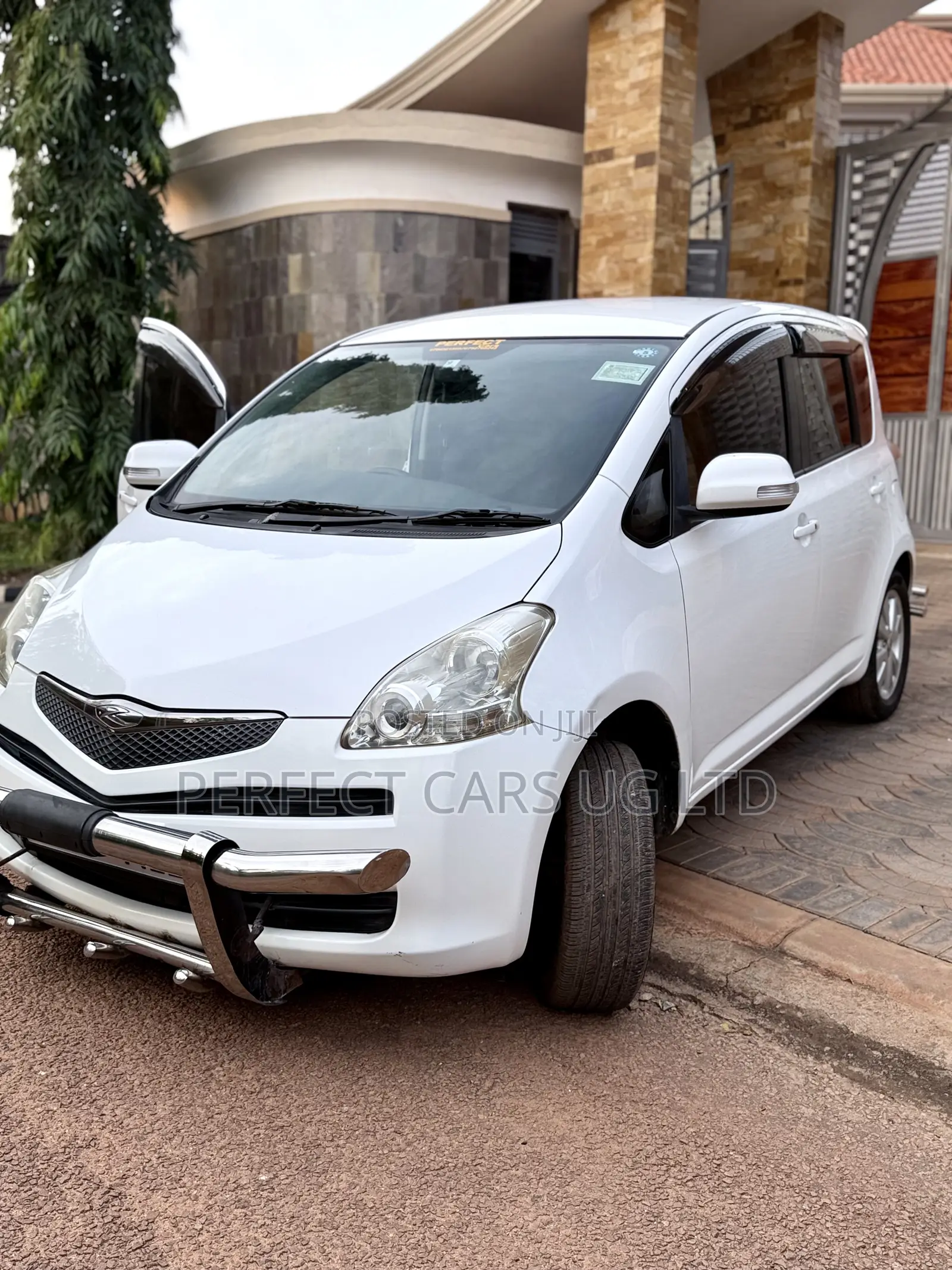 Toyota Ractis 1.5 AWD 2008 Off white