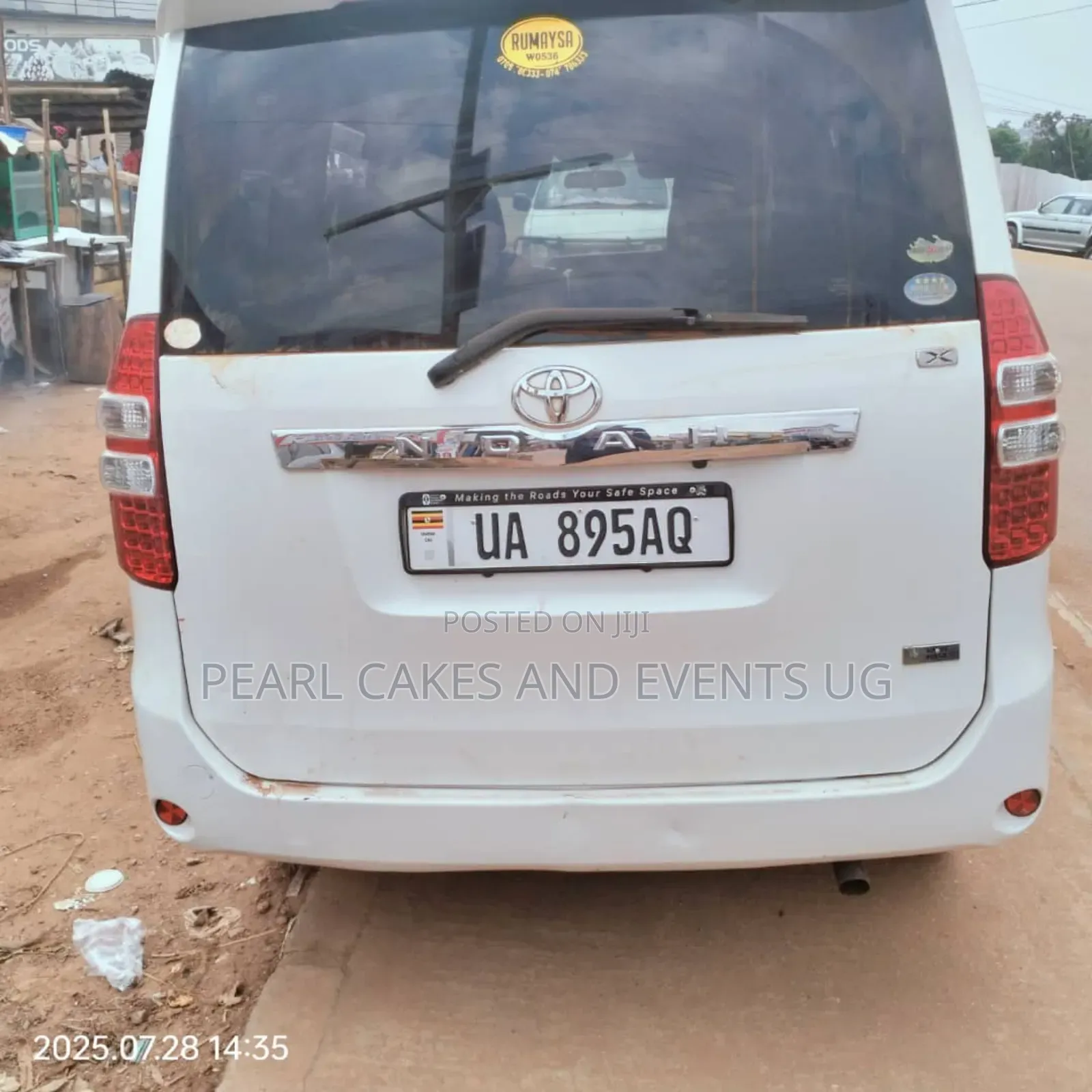 Toyota Noah White Car/Rental Cars Self Drive Special3 Bridal