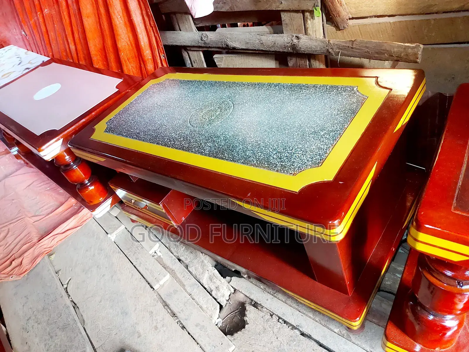 Good Looking Centre Table