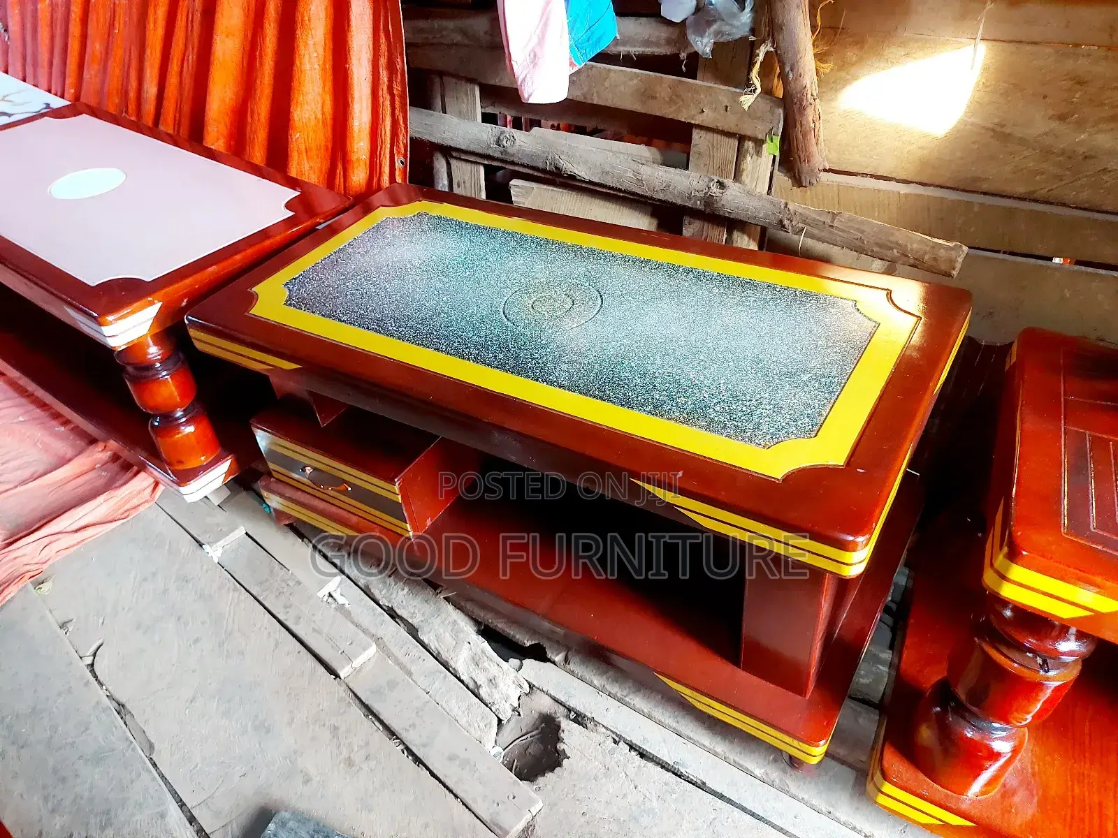 Good Looking Centre Table