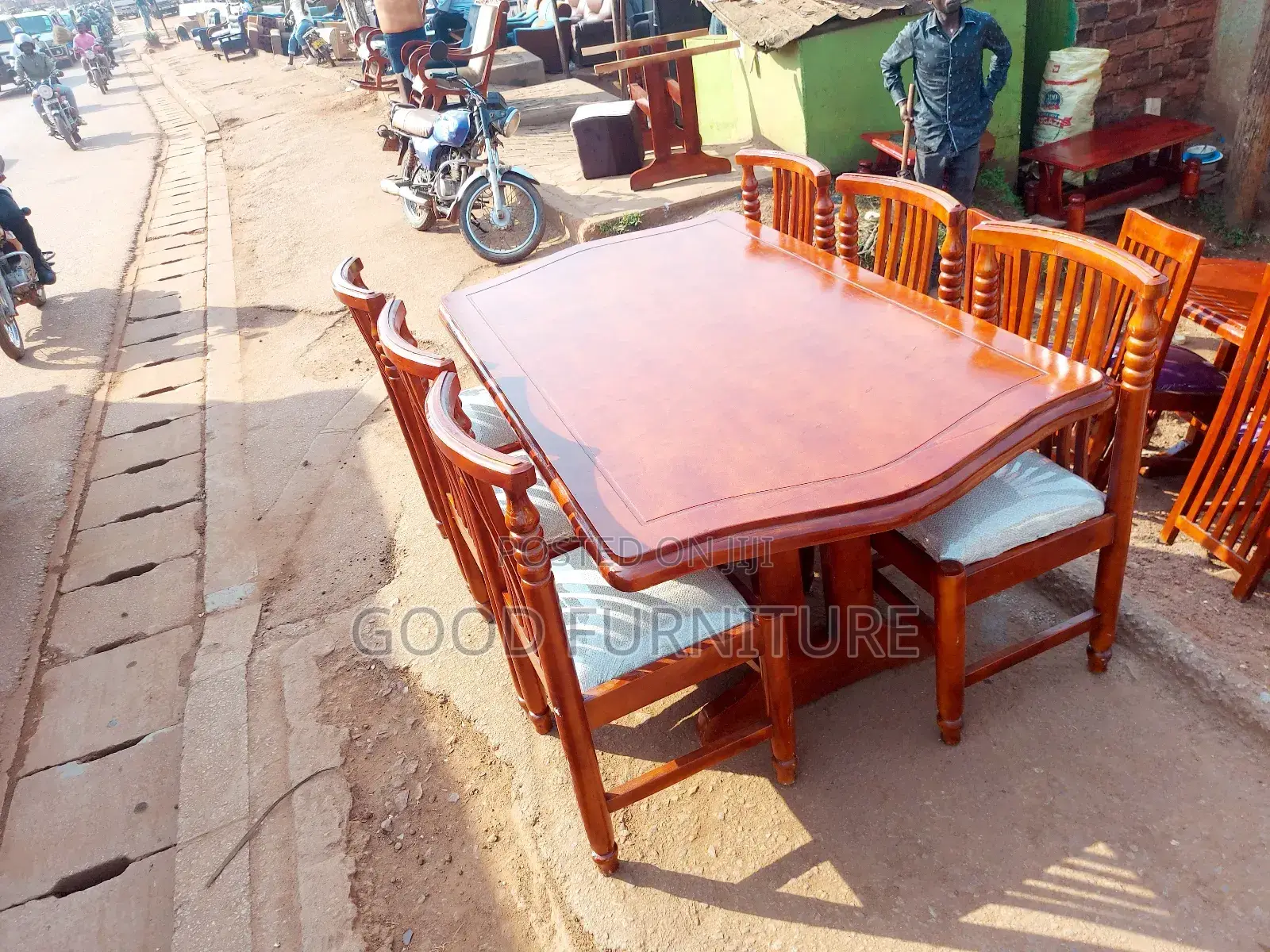 Good Looking Six Seaters Dining Set